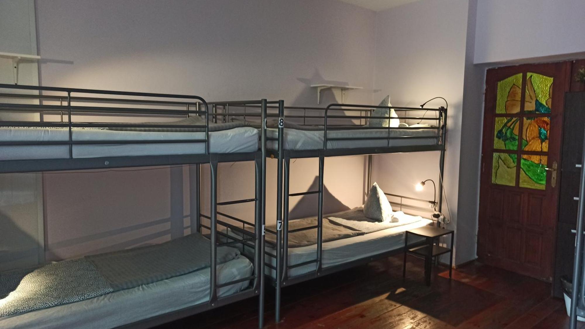 Willa Retro Hostel クラクフ エクステリア 写真