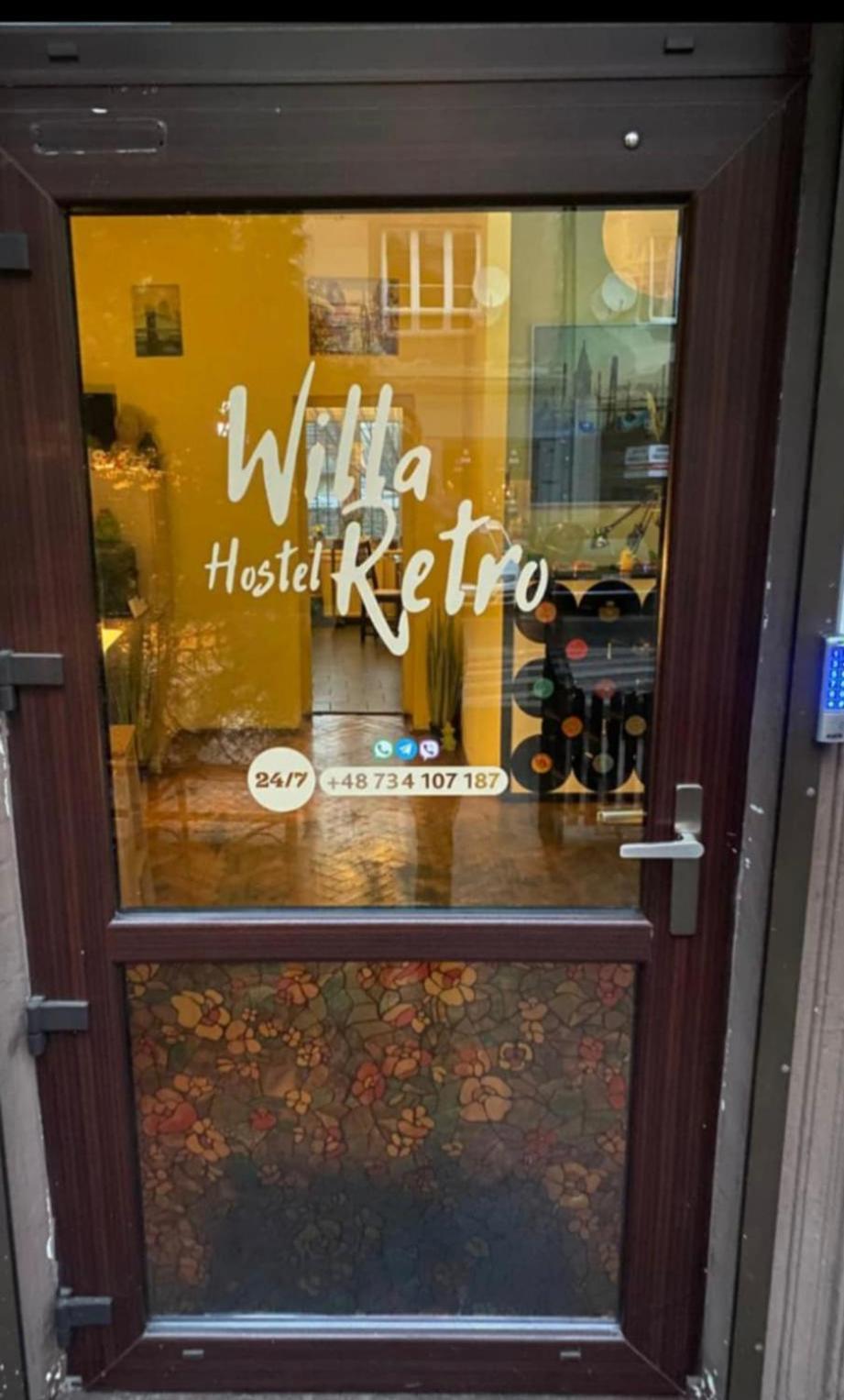 Willa Retro Hostel クラクフ エクステリア 写真